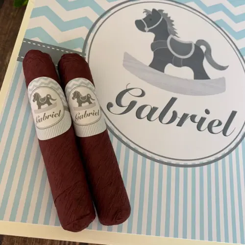 Caixa Premium + 35 Charutos de Chocolate Recheados