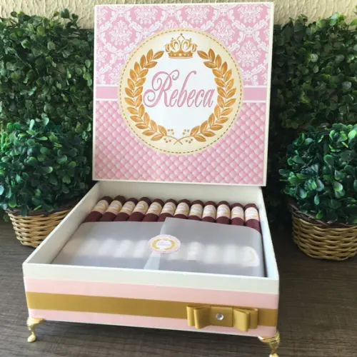 Caixa Premium + 35 Charutos de Chocolate Recheados