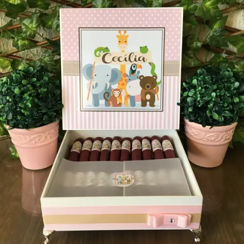 Caixa Premium + 35 Charutos de Chocolate Recheados