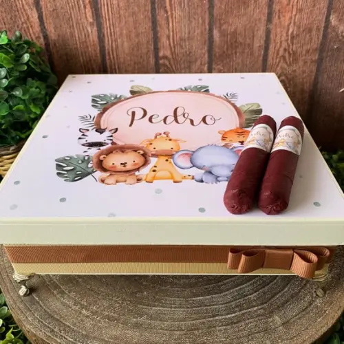 Caixa Premium + 40 Charutos de Chocolate Recheados