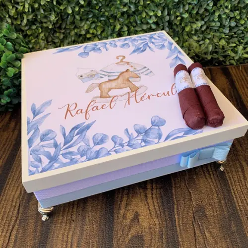 Caixa Premium + 40 Charutos de Chocolate Recheados