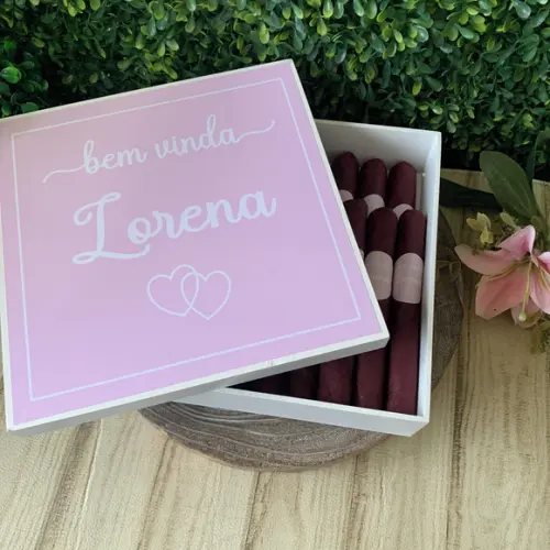 Caixa Simples + 30 Super Charutos de Chocolate Coração