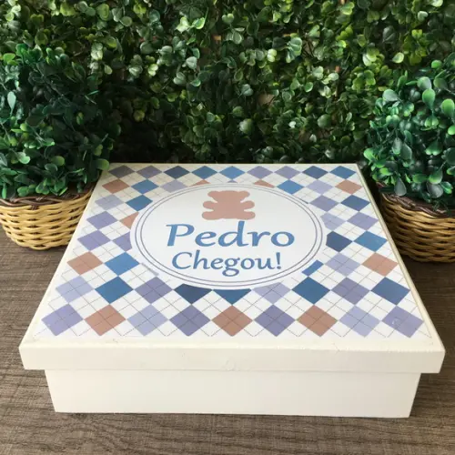 Caixa simples + 35 Charutos de Chocolate Recheados