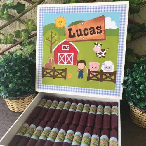 Caixa simples + 35 Charutos de Chocolate Recheados
