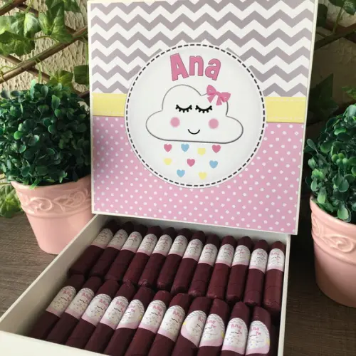 Caixa simples + 35 Charutos de Chocolate Recheados
