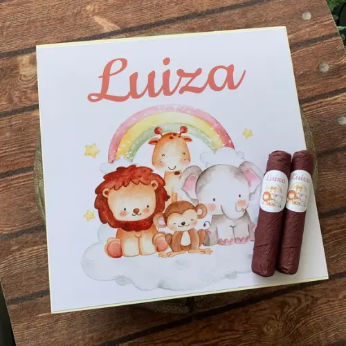 Caixa Simples + 35 Charutos de Chocolate Recheados