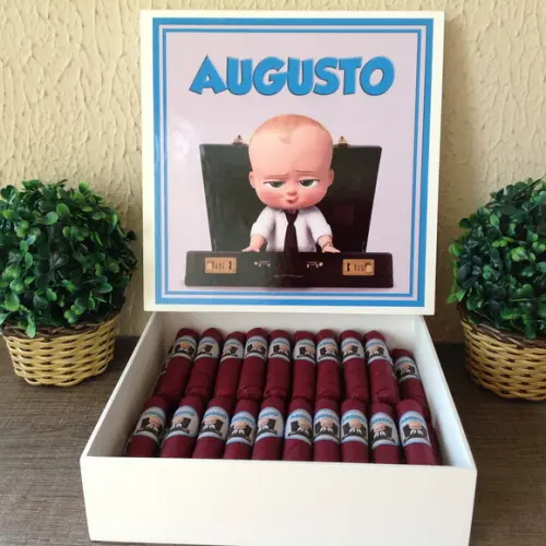 Caixa Simples + 35 Charutos de Chocolate Recheados
