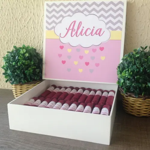 Caixa simples + 60 Charutos de Chocolate Recheados