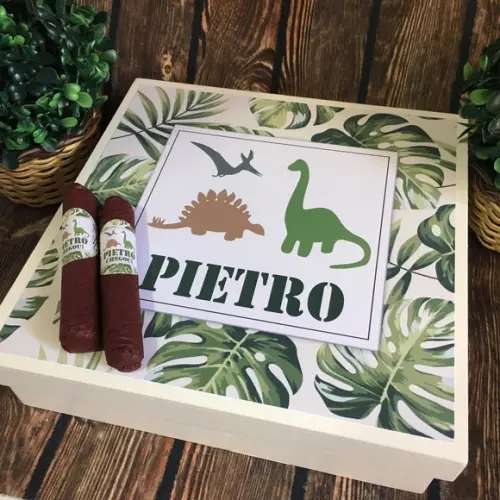 Caixa Simples + 70 Charutos de Chocolate Recheados