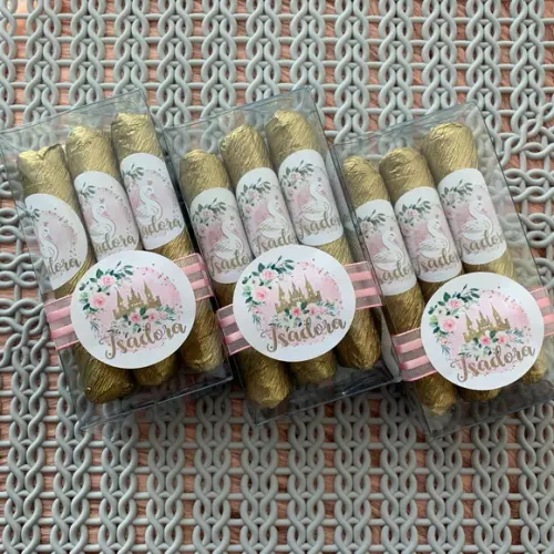 Caixinha Baby Acetato com 3 Charutos de Chocolate Dourado