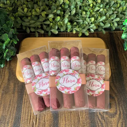 Caixinha Baby Acetato com 3 Charutos de Chocolate Recheados