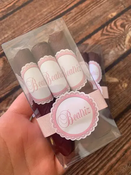 Caixinha Baby Acetato com 3 Charutos de Chocolate Recheados