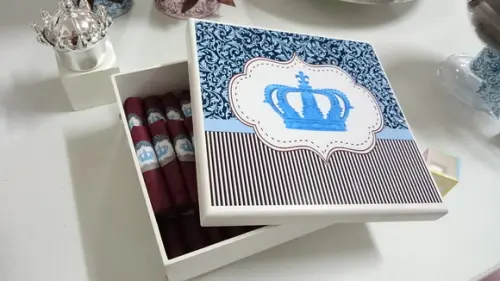 Charutos Chocolate Coroa Rosa Azul