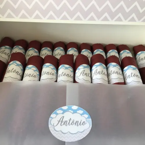 Charutos de Chocolate ao Leite Recheados