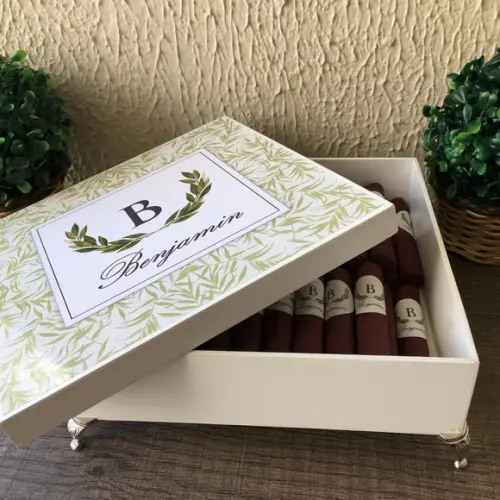 Charutos de Chocolate Recheados Folhagens