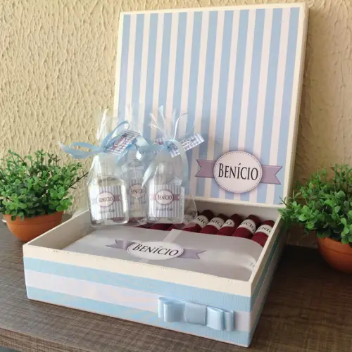 Kit Caixa Luxo + 50 Charutos + 30 Alcool Gel Tag