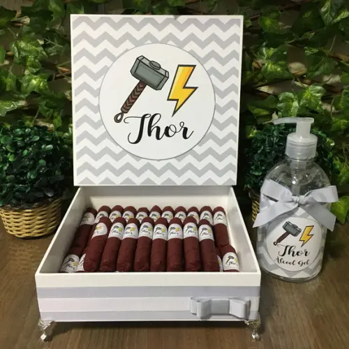 Kit Caixa Premium + 30 Charutos Chocolate + Álcool Gel 500ml