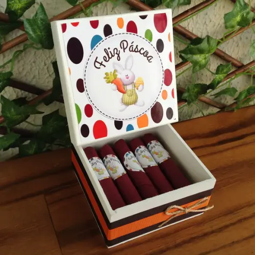 Mini Caixa + 10 Charutos Chocolate Páscoa