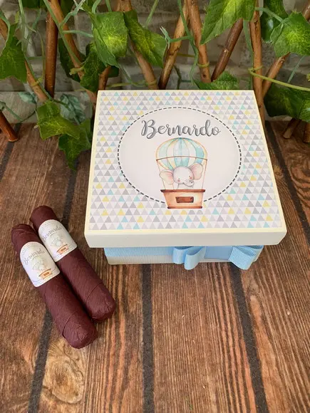 Mini Caixa Charutos Chocolate Balão