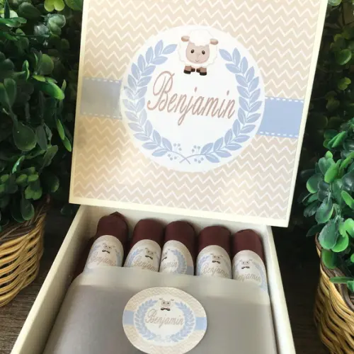 Mini Caixa Charutos Chocolate Ovelha bege