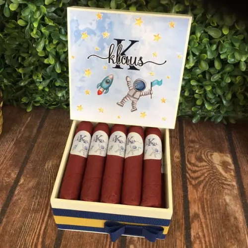 Mini Caixa De Charutos Chocolate Astronauta