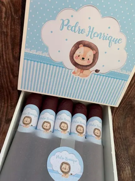 Mini Caixa de Charutos Chocolate Leão