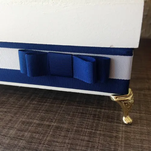 Pezinhos de metal para caixinhas MDF