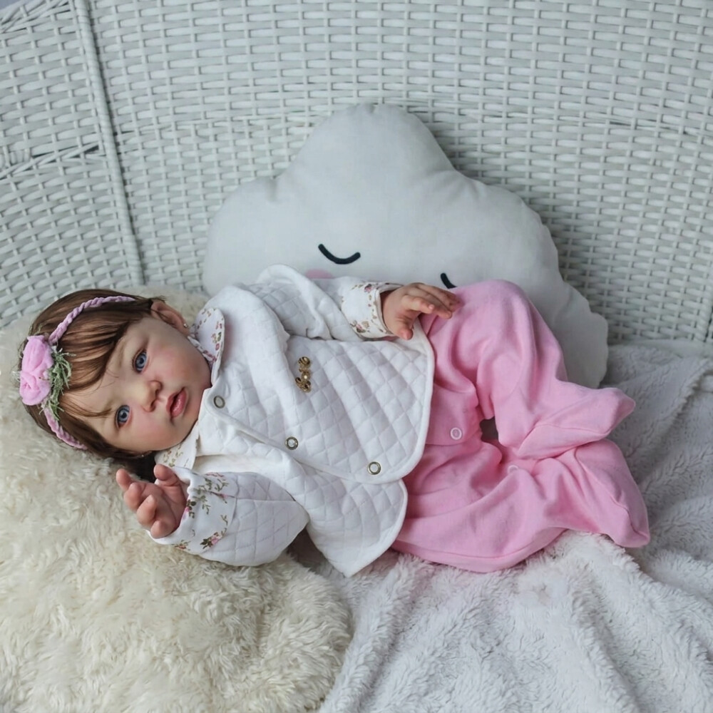 Bebê Reborn Abigail Menina Realista 48 cm com Peso de Recém-Nas