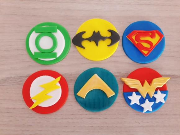 Aplique de pasta americana Super Herois para pirulito