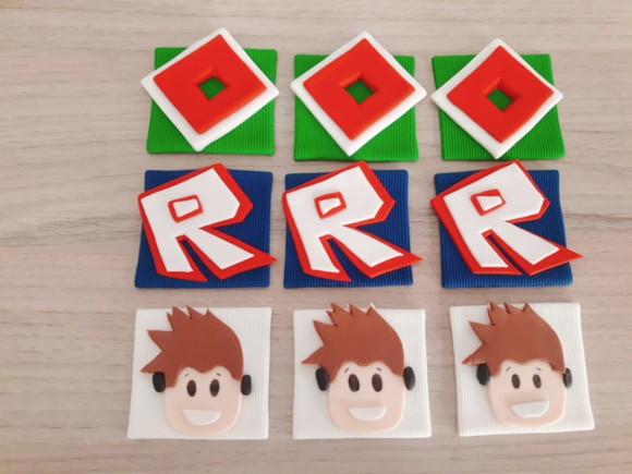 Aplique em pasta americana Roblox para pão de mel