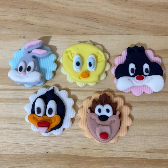 Aplique Pasta Americana Looney Tunes para Brigadeiros/trufas