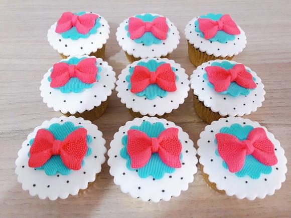 Aplique pasta americana LOL Surprise para cupcake/pirulito