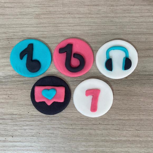 Apliques em Pasta Americana Tik Tok para Brigadeiros/trufas