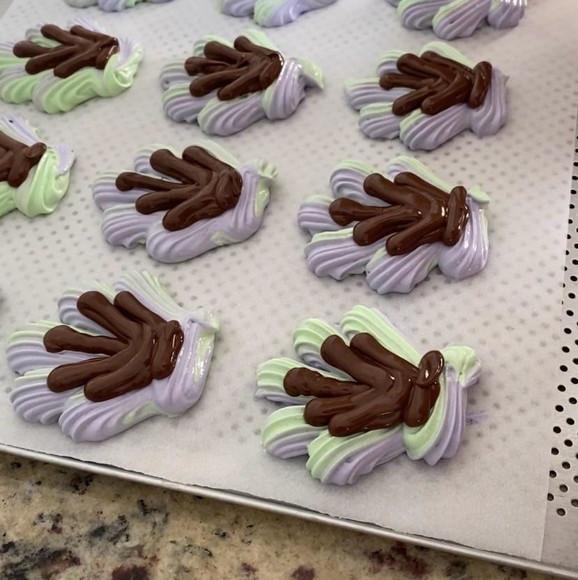 Concha de Suspiro Recheado de Nutella