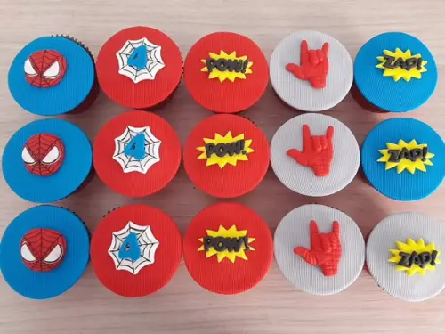Aplique de pasta americana Homem Aranha para cupcake