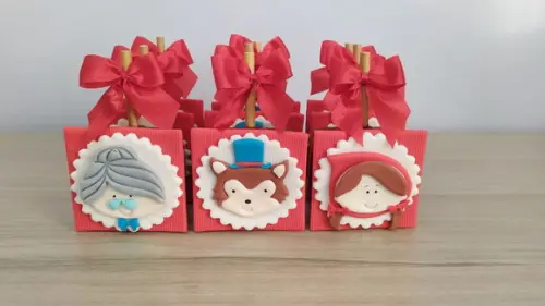 Aplique Pasta Americana Chapeuzinho Vermelho para Pão de Mel