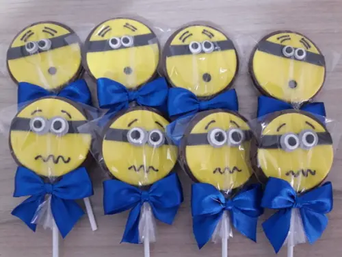 Aplique pasta americana Minions para pirulito/cupcake