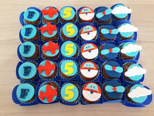 Aplique pasta americana Super Wings para brigadeiros/trufas