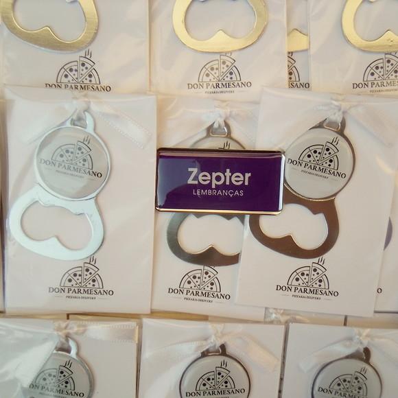 Brinde Corporativo para Pizzaria Abridor de Garrafa com Ímã