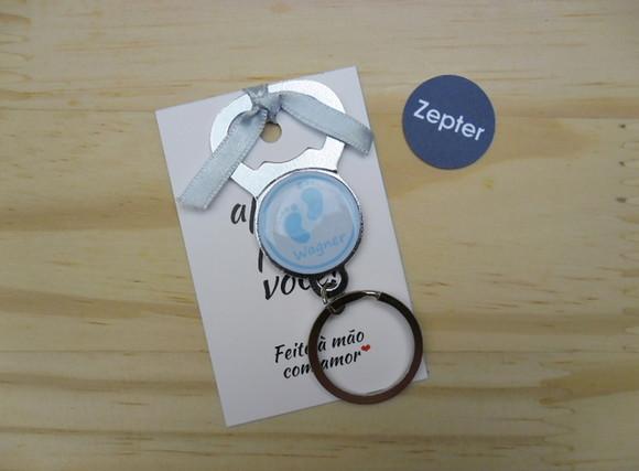 Chaveiro Abridor Pezinhos Chá de Bebê Personalizado
