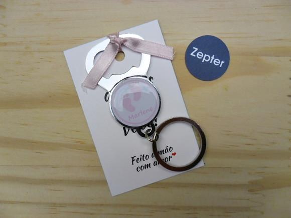 Chaveiro Abridor Pezinhos Chá de Bebê Personalizado