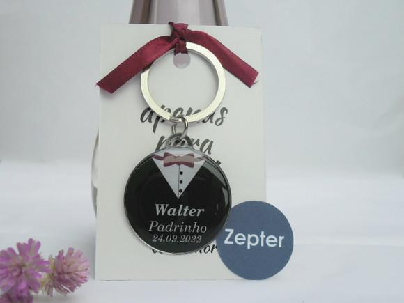 Chaveiro para Padrinhos de Casamento com Terno Personalizado