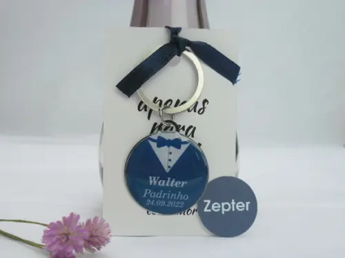 Chaveiro para Padrinhos de Casamento com Terno Personalizado