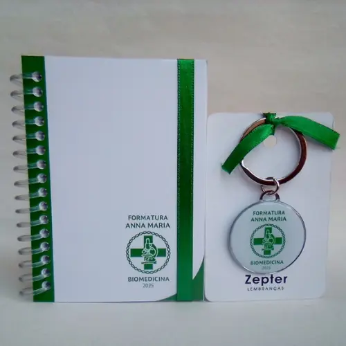 Kit Formatura Biomedicina Bloquinho e Chaveiro Lembrancinha