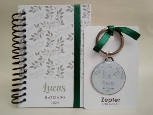 Kit Lembrancinha de Batizado Floral Folhagens Verde Menino