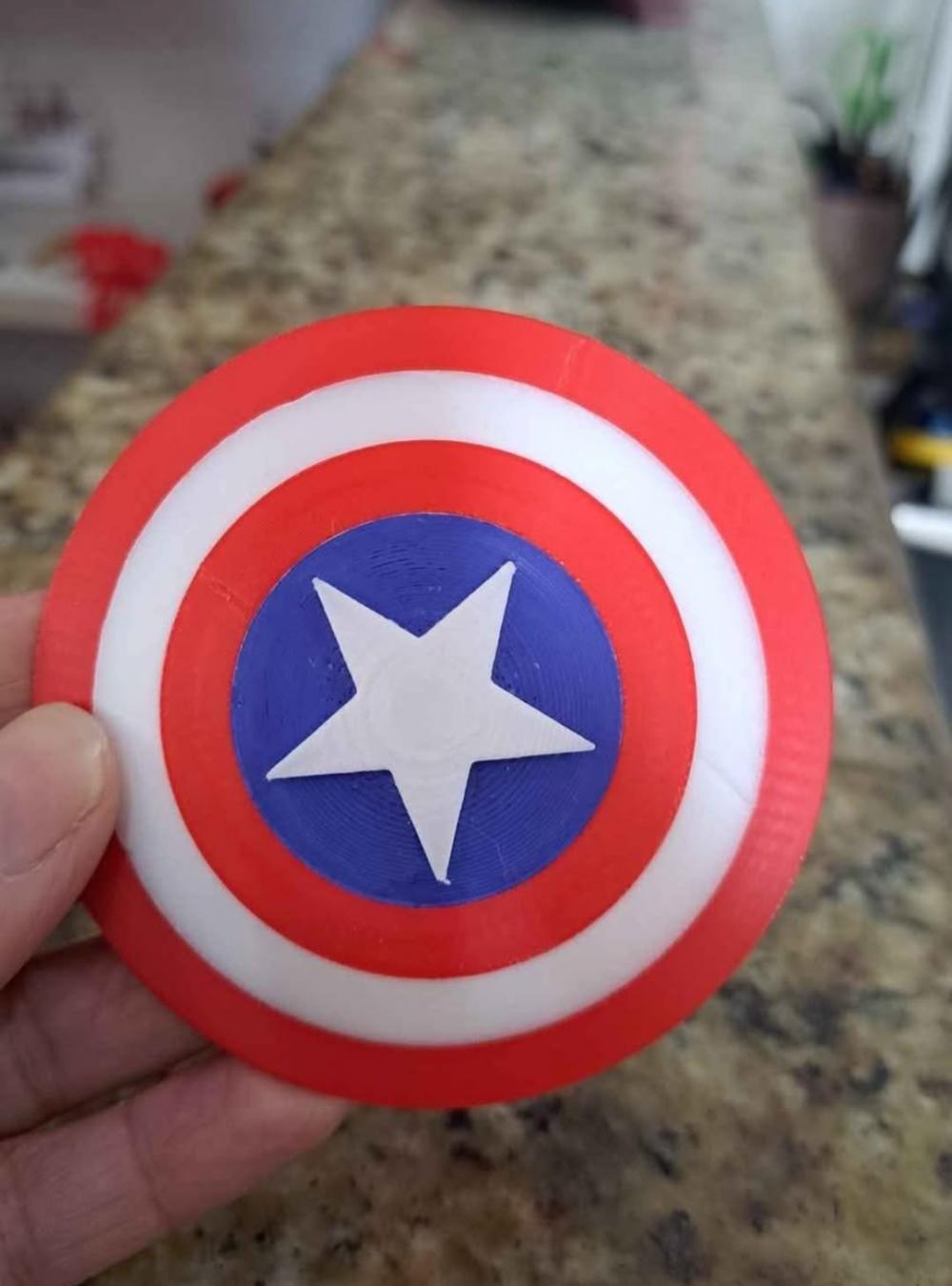 Mini Escudo Capitão América 3d