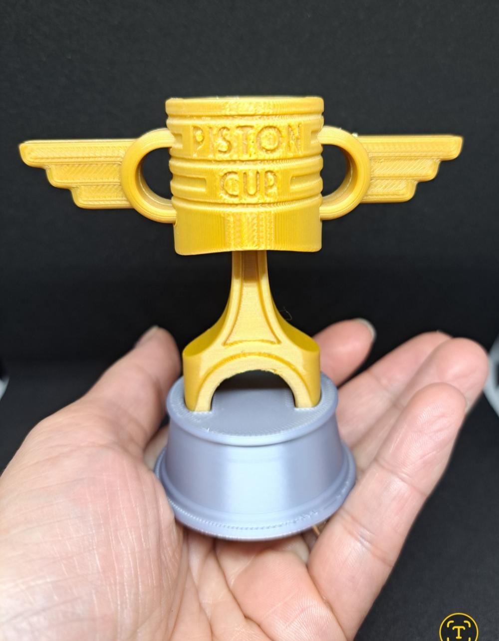 Mini Troféu Piston Cup do Filmecarros 3d