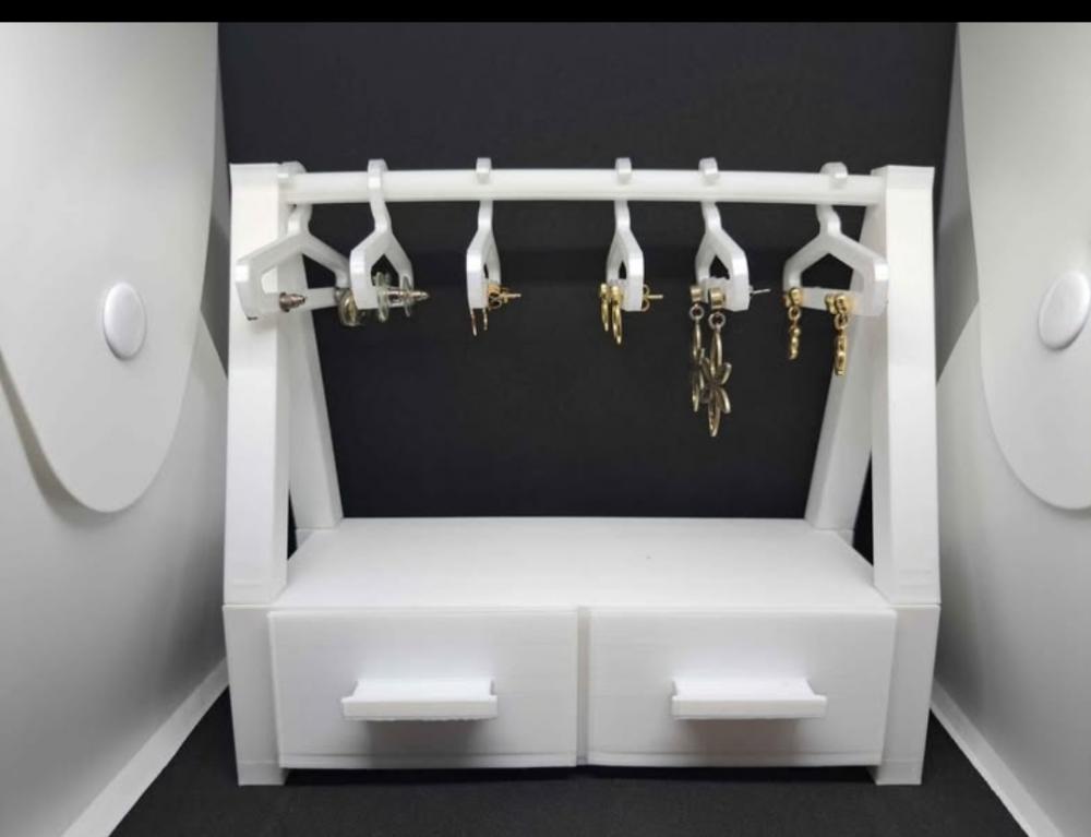Porta Joias com Gavetas e Cabides Impressão 3d