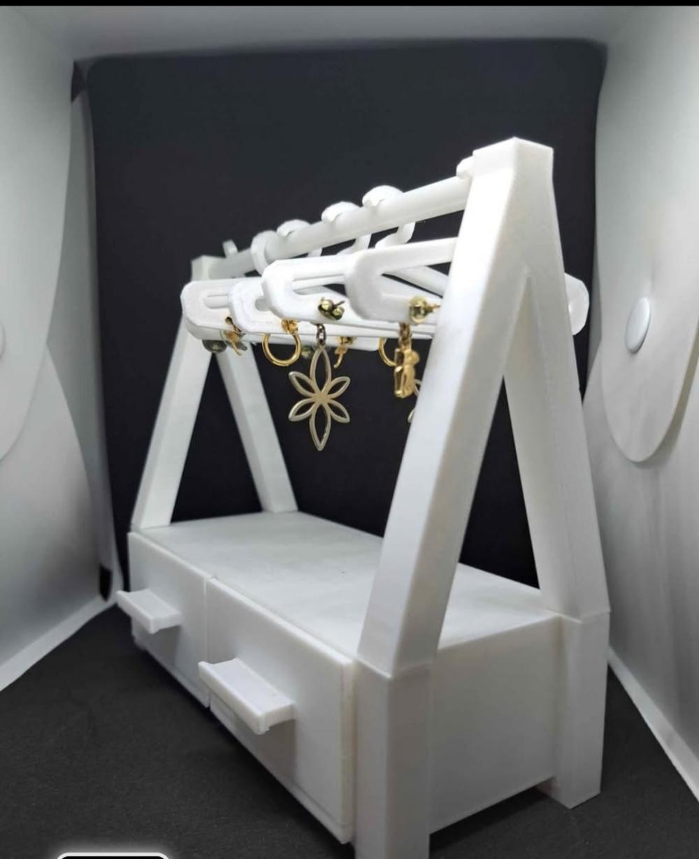 Porta Joias com Gavetas e Cabides Impressão 3d