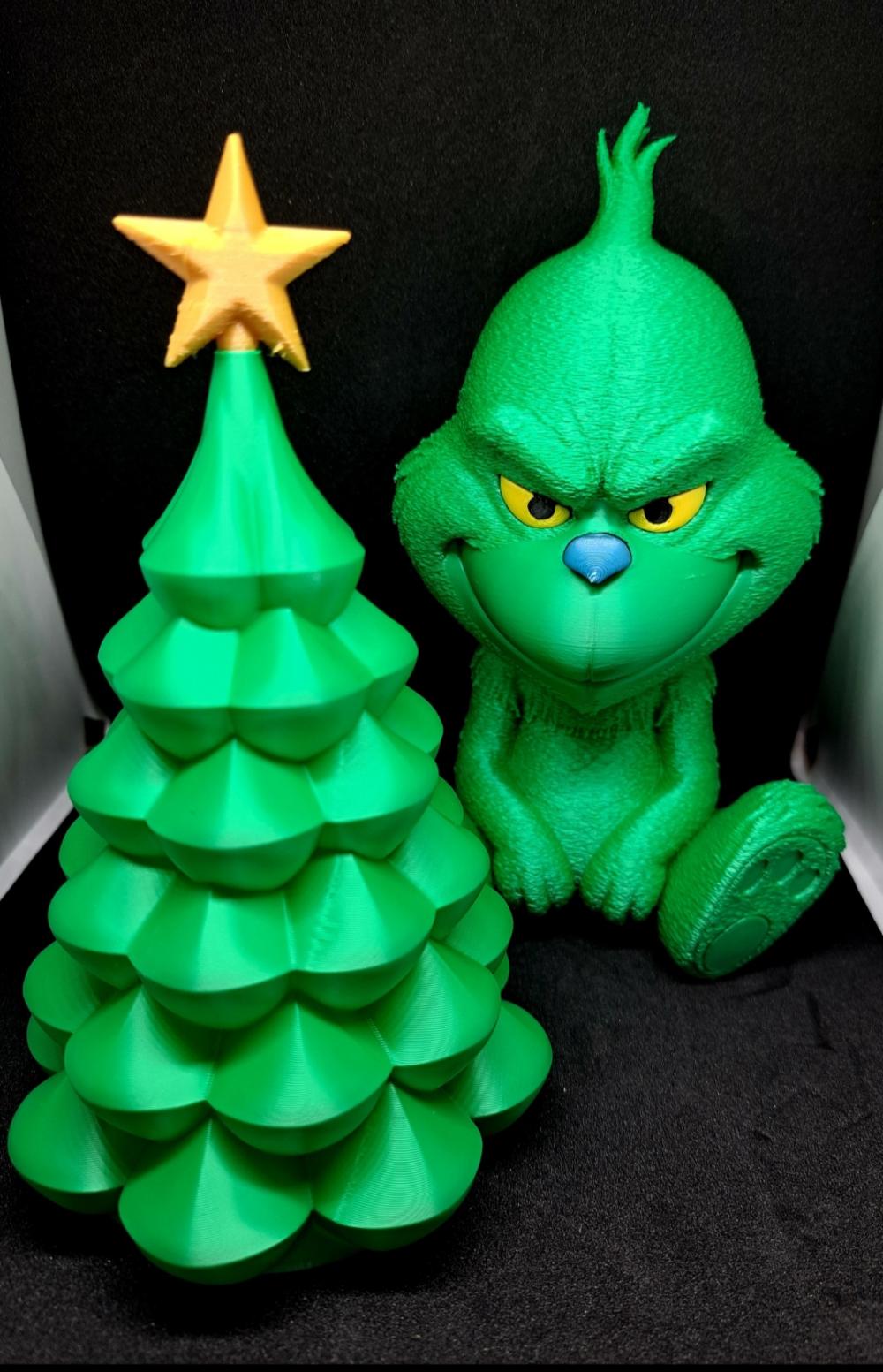 Boneco Grinch e Árvore de Natal 3d